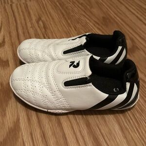 Children’s karate shoes